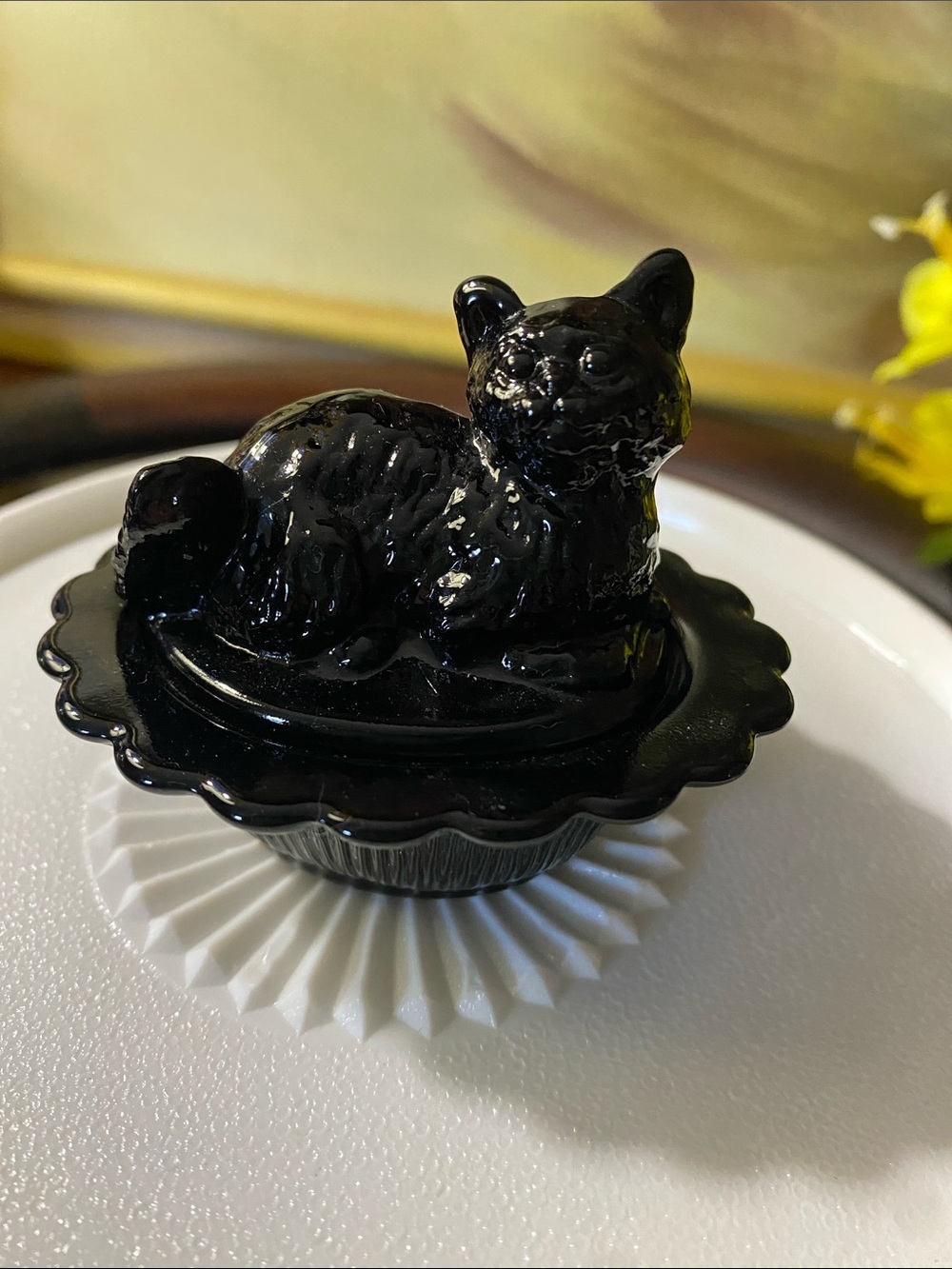 Rare MOSSER “BLACK CAT VINTAGE” Cat on a Basket.